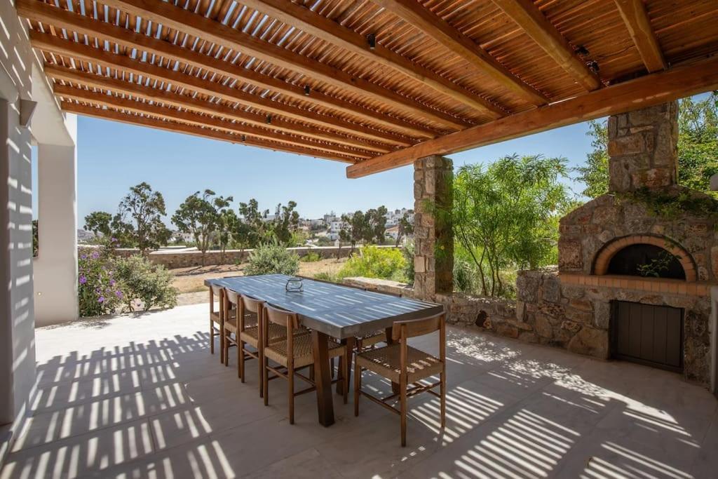 Acres Gem House *